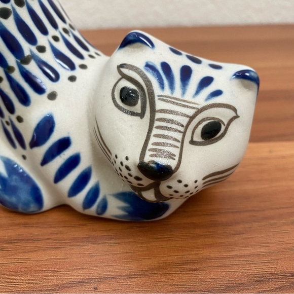 Tonala Mexican Art Pottery Gray/Blue Stretching Cat Ceramic 5” Figurine - Picture 6 of 13